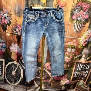 Grace in LA Women's Light Blue Capri jean